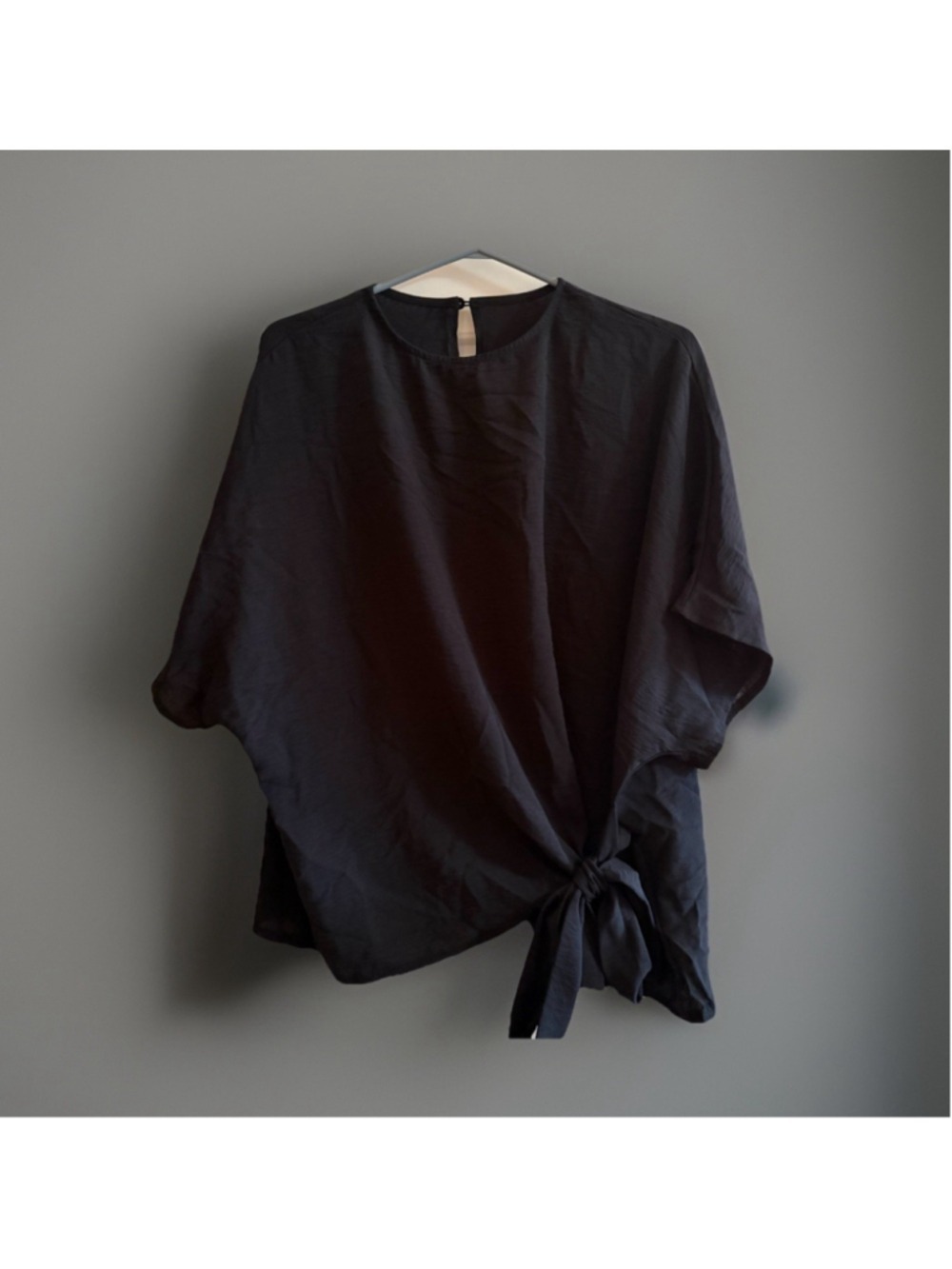 SHEIN Black Short-Sleeve Tie-Front Blouse - Size XL